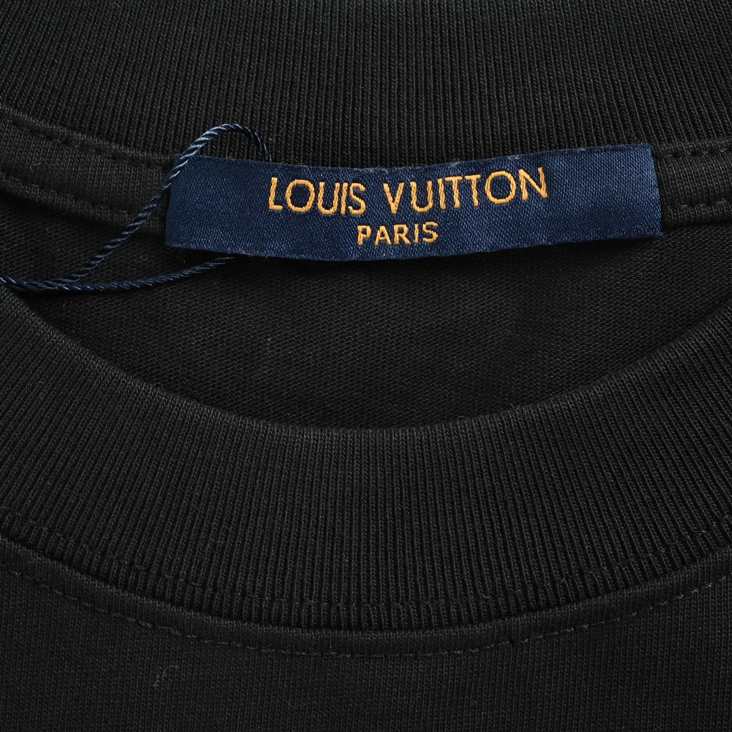 Louis Vuitton/ logo